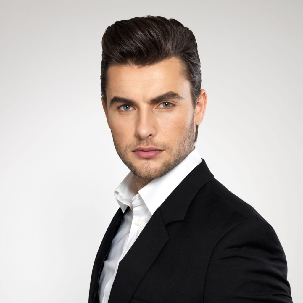 Dr. Francis R. JohnsHow to Choose the Right Facelift for Men